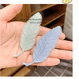 Kẹp tóc hình chiếc lá pastel