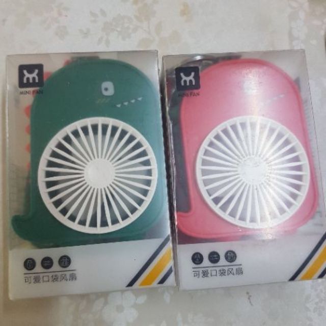 Quạt móc treo hàng cao capa