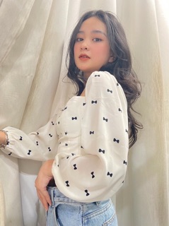 YURI TOP YURI TOP