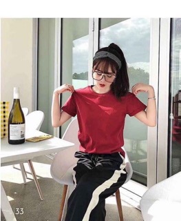 Phông trơn còn 2 màu đỏ hồng