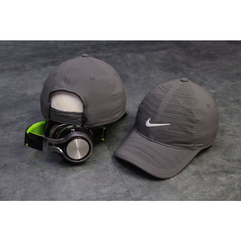 Mũ lưỡi trai thêu logo NI KE đơn giản, chất dù lazer lỗ siêu nhẹ,thoáng mát, quai cài dán