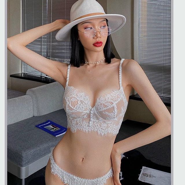 Áo Bra Ren Đệm Mỏng Áo Lót Bralette Có Gọng 2 Dây Nút Lụa Móc Cài Sau Cao Cấp Sexy  A218
