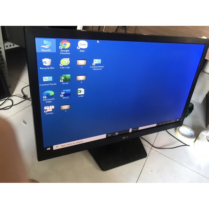 [Mã 157ELSALE hoàn 7% đơn 300K] Màn hình LG 27e33 hang iPS giá rẻ