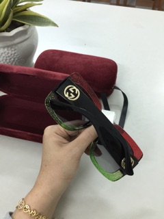 Mắt kính Gucci