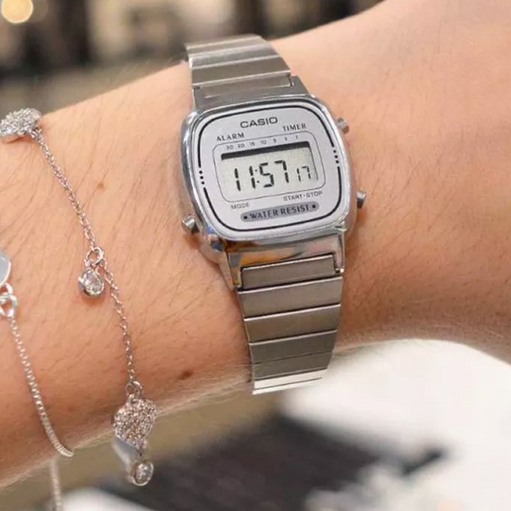 Đồng hồ nữ dây kim loại chính hãng Casio LA670WA-7DF / LA670WA-1DF - Chống Nước 3ATM - Bảo hành 5 Năm