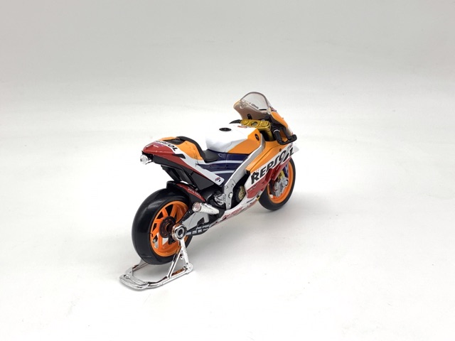 Xe Mô Hình Honda Reepsol Team RCV 213 2018 1:18 Maisto ( Repsol ) #26