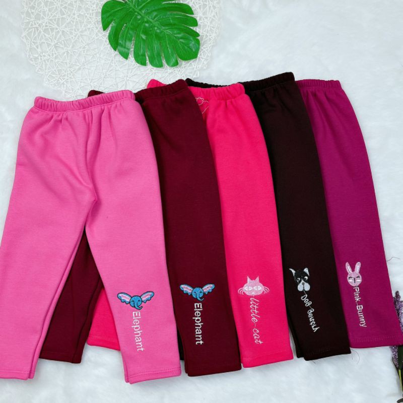 Quần legging lót lông chữ thêu cho bé