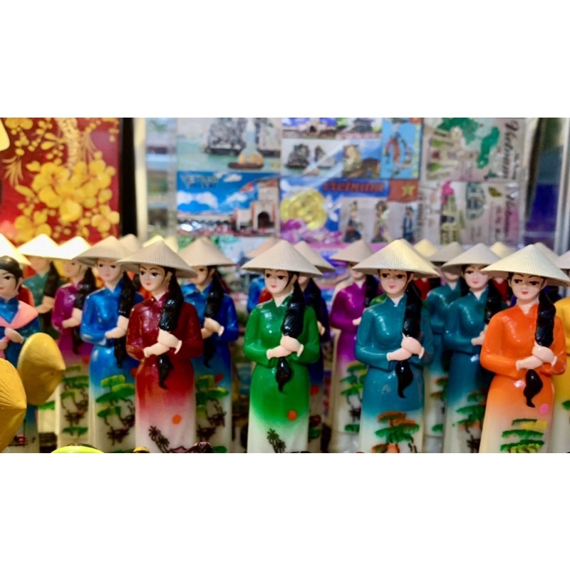 Hình tượng cô gái Việt Nam