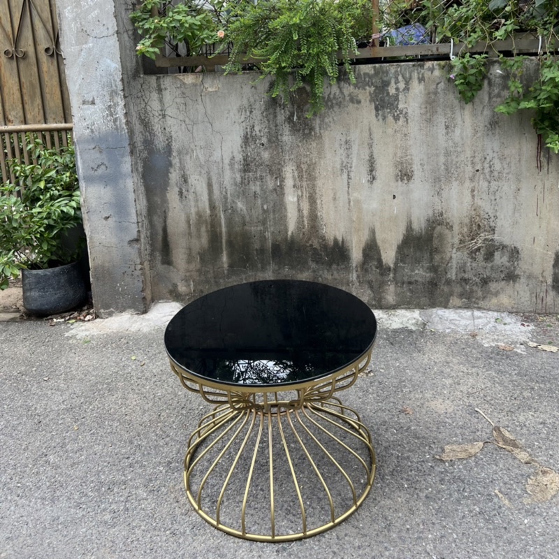 Bàn trà sofa tròn đồng hồ cát Trường Mai Sài Gòn cao cấp phong cách hiện đại