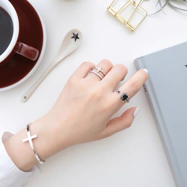 Nhẫn Nữ Chữ Thập Đính Đá Nhân Tạo Phong Cách Hàn Quốc R09