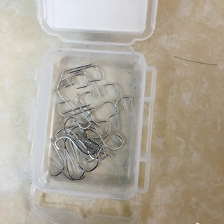 Lưỡi không ngạnh 30k/1 hộp 30c đủ size