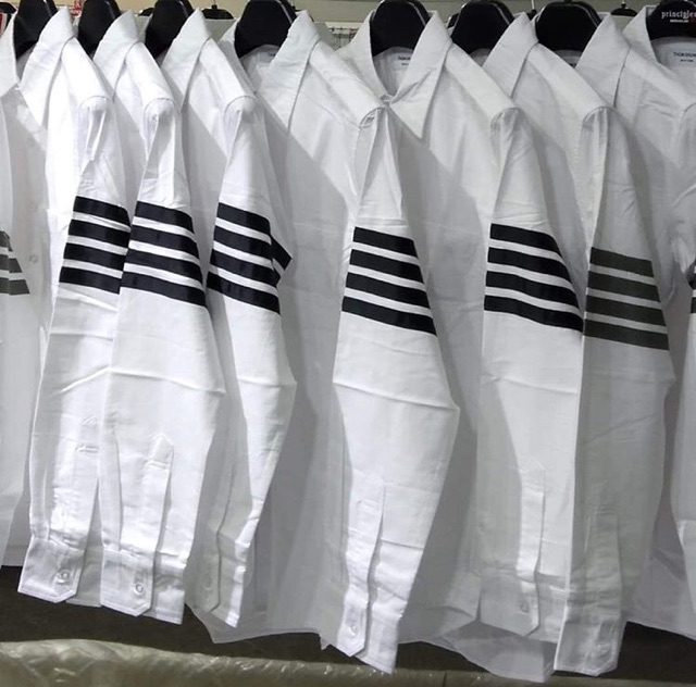Sơ mi thom brown trắng cao cấp viền 4 sọc đen vải oxford dày, bền