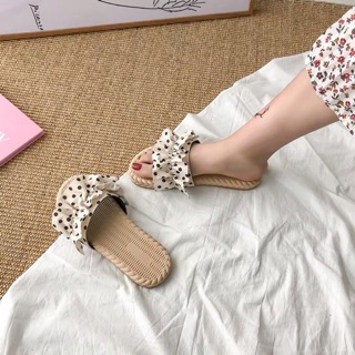 Dép giả cói bèo nhún