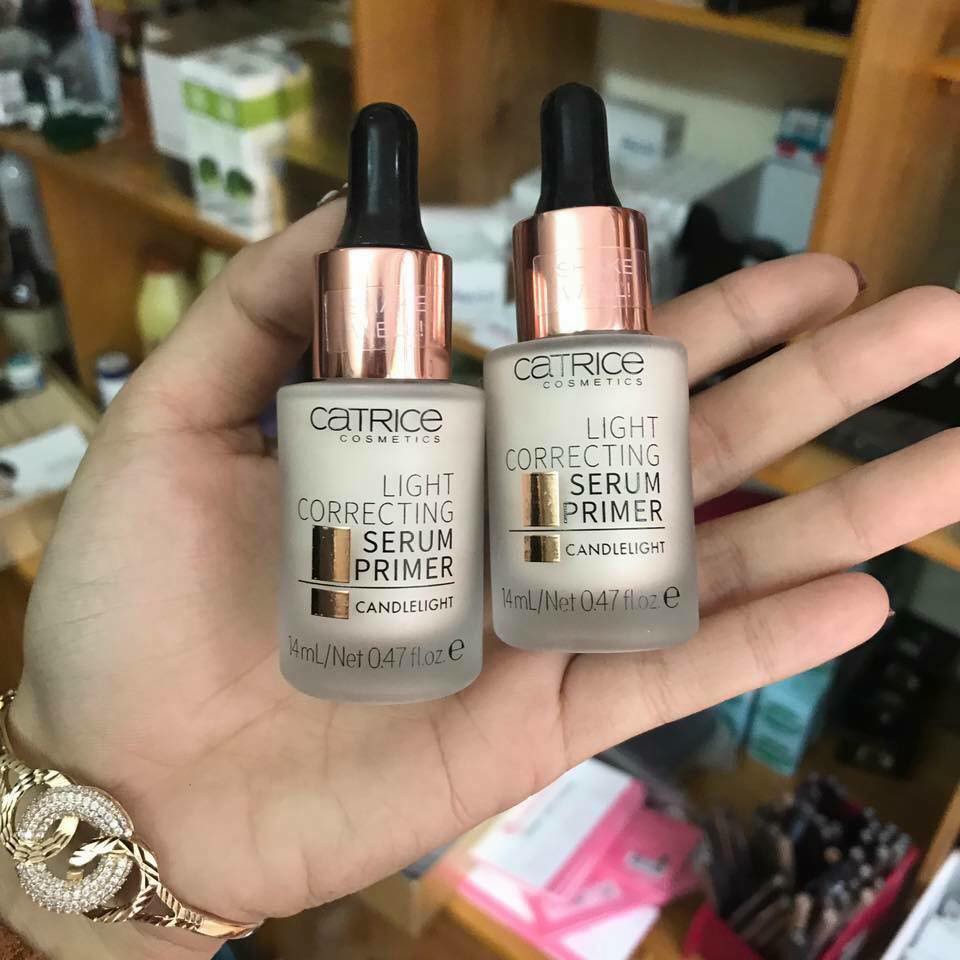 Kem lót dạng serum CATRICE Light Correcting Serum Primer.