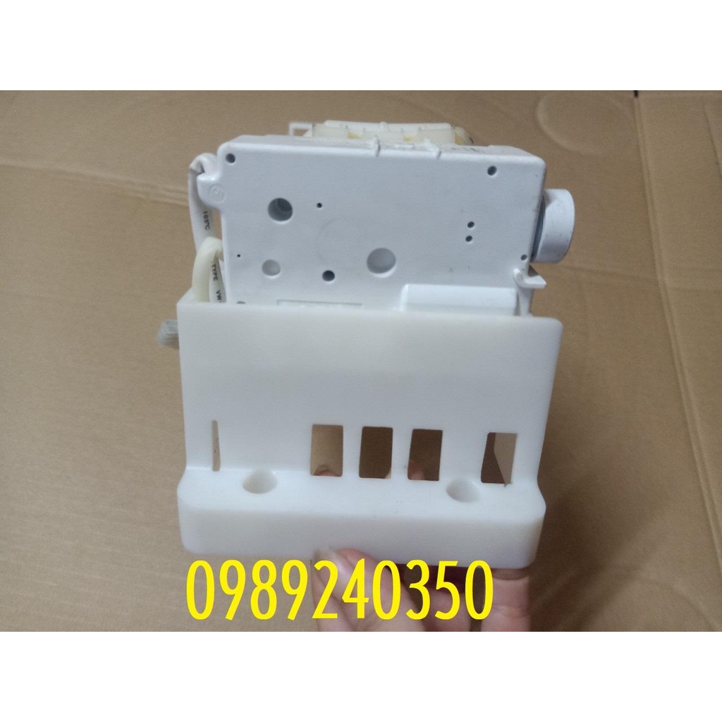Khay đá rơi tủ lạnh Samsung kèm mô tơ đổ đá chính hãng