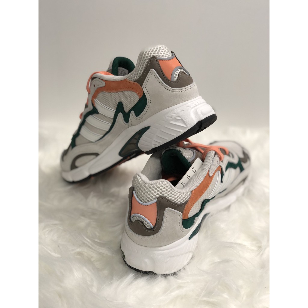 Giày Adidas Temper Run chính hãng 100% được nhập từ cửa hàng Adidas tại Mỹ - EE7740