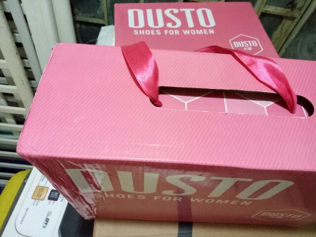 Giày dép Dusto chuẩn