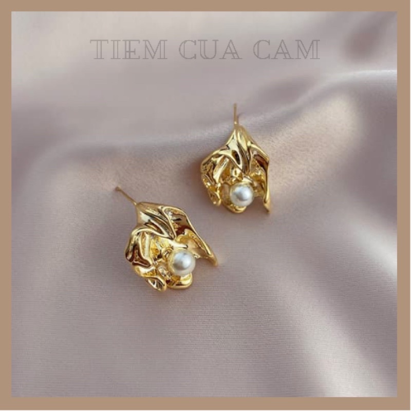 Bông tai xi vàng hạt trai cao cấp thiết kế độc lạ trừu tượng sang chảnh Tiệm Của Cám
