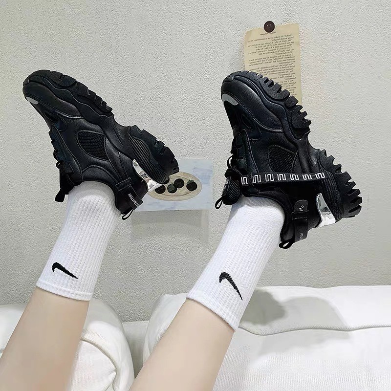 [Mã WASTVN5K giảm 5k đơn bất kỳ] (2 MÀU) Giày nữ thể thao ulzzang Fashion gót bạc dây chữ đế cao cá tính hót hít | BigBuy360 - bigbuy360.vn