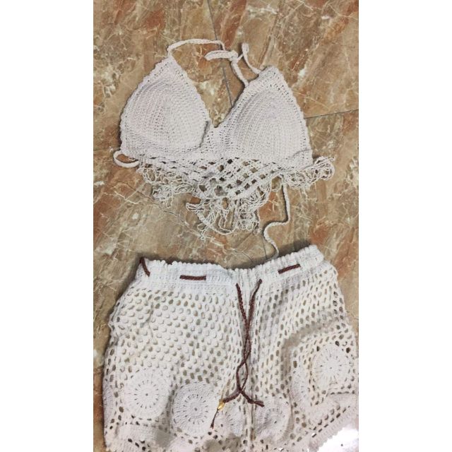 Bikini đi biển