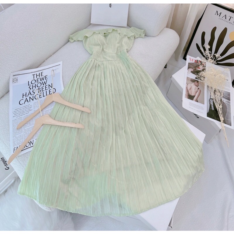 Đầm xoè bẹt vai dập ly