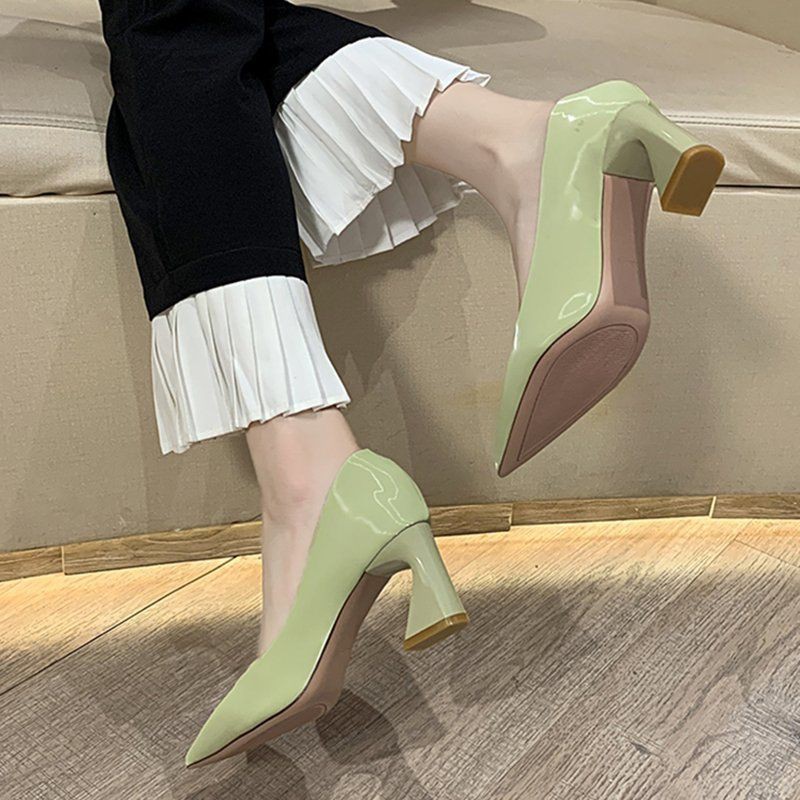 Giày cao gót vừa dày nữ phiên bản Hàn Quốc màu đen hoang dã mỏng nghề nghiệp miệng cạn nhọn đơn xu hướng