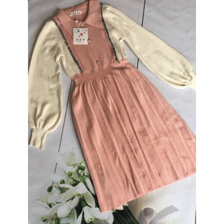 Váy cho con bú, chất len, dáng trẻ trung