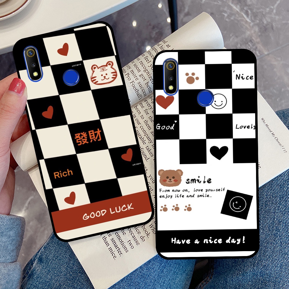 Ốp Realme 3 / 3 Pro in hình sọc caro, họa tiết đen trắng dễ thương