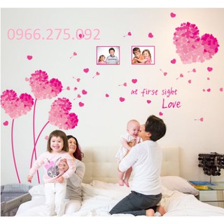 Decal dán tường hoa trái tim hồng