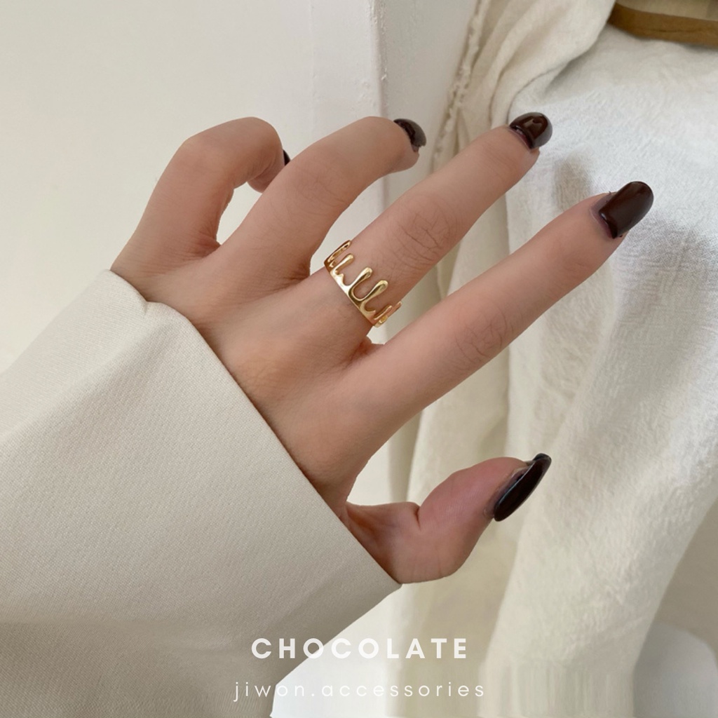 Nhẫn nữ độc lạ kiểu dáng chocolate chảy Jiwon
