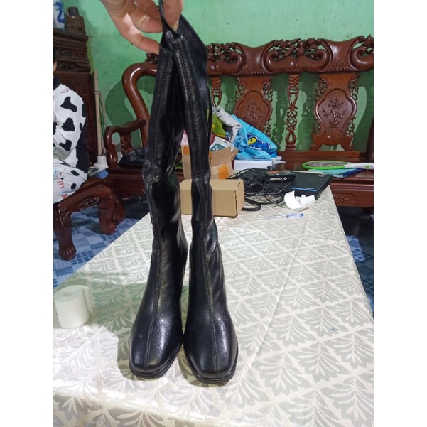 Giày boot cổ cao trên gối vo giãn. thương hiệu mới chất lượng tốt