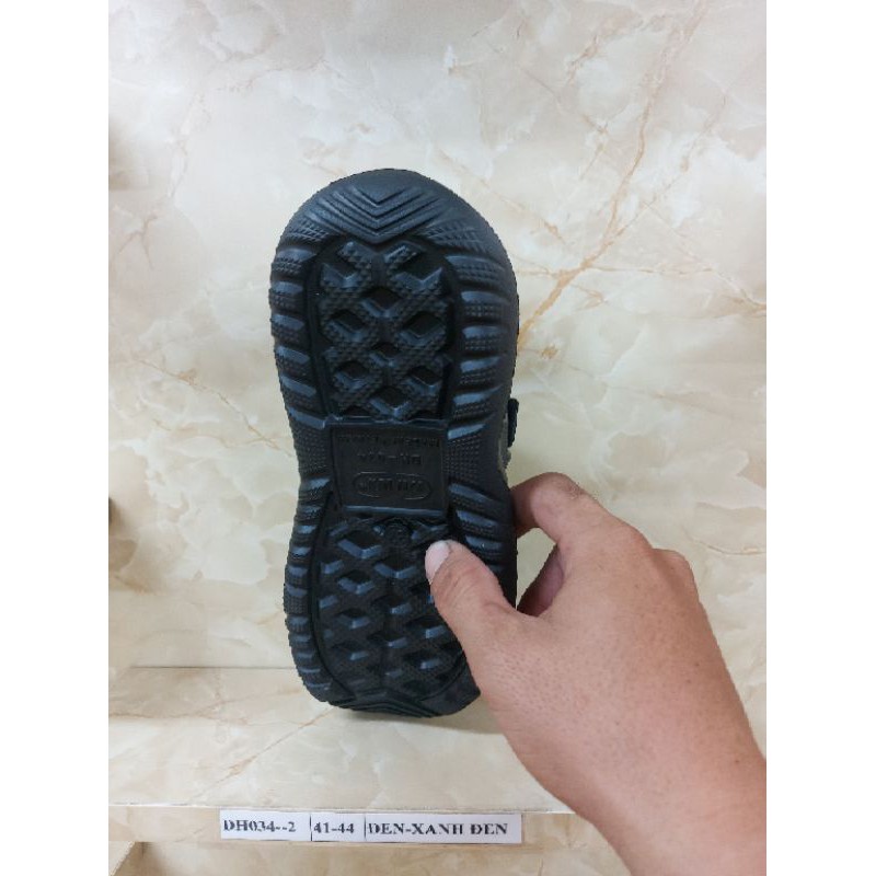 Sandal nhựa siêu nhẹ DUWA DH034-1 thời trang
