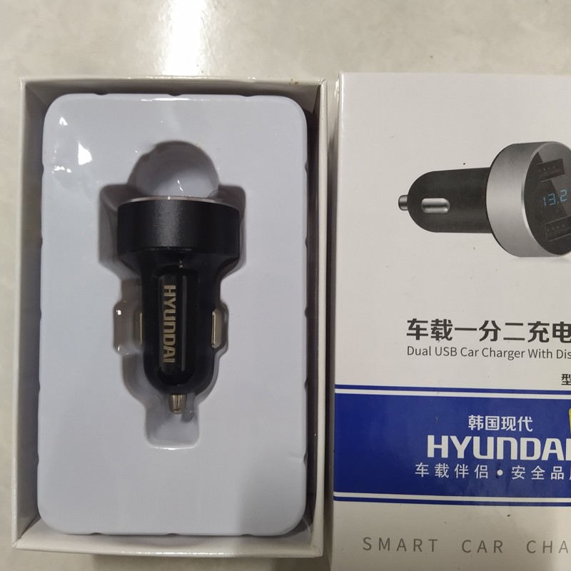 Tẩu sạc Hyundai hai cổng USB hàng cao cấp sạc nhanh thông minh có màn hình led