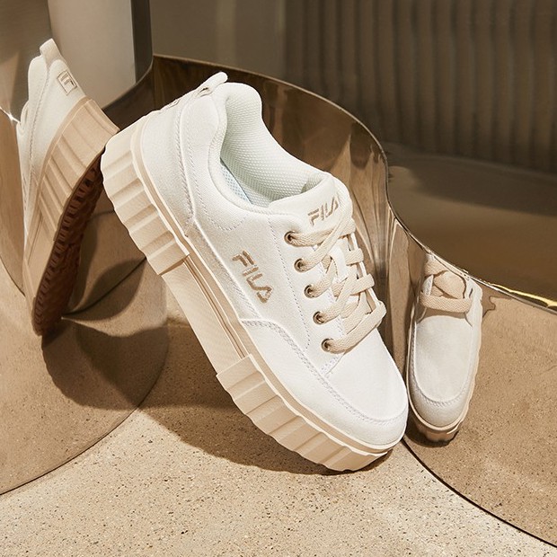 Mua Giày thể thao Fila Sand Blast Low Beige CV_1TM01576D_920 giá rẻ ...