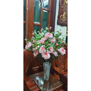 cành hoa hồng có lộc