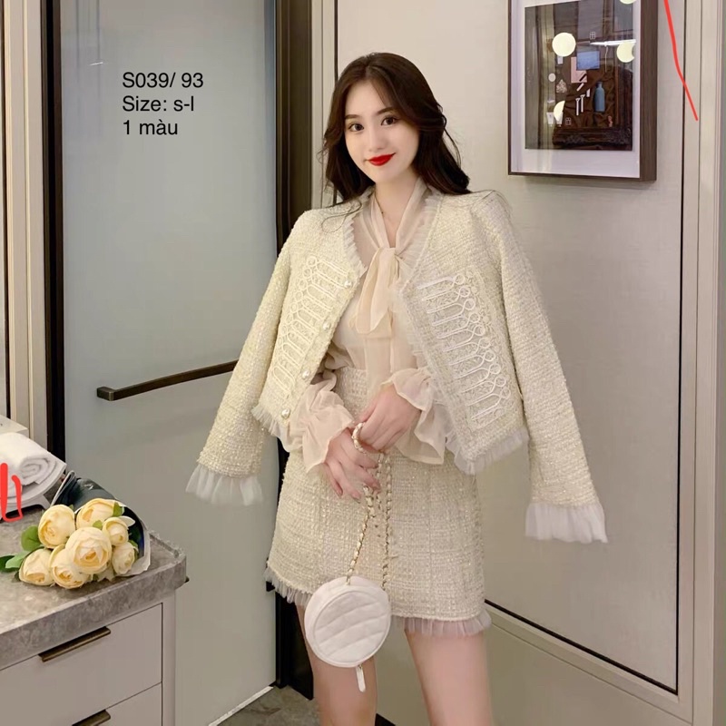 🌱 Set váy dạ hoạ tiết nổi với tone màu be, thiết kế phong cách cổ điển viền phối voan bèo nữ tính-kiểu dáng thời trang