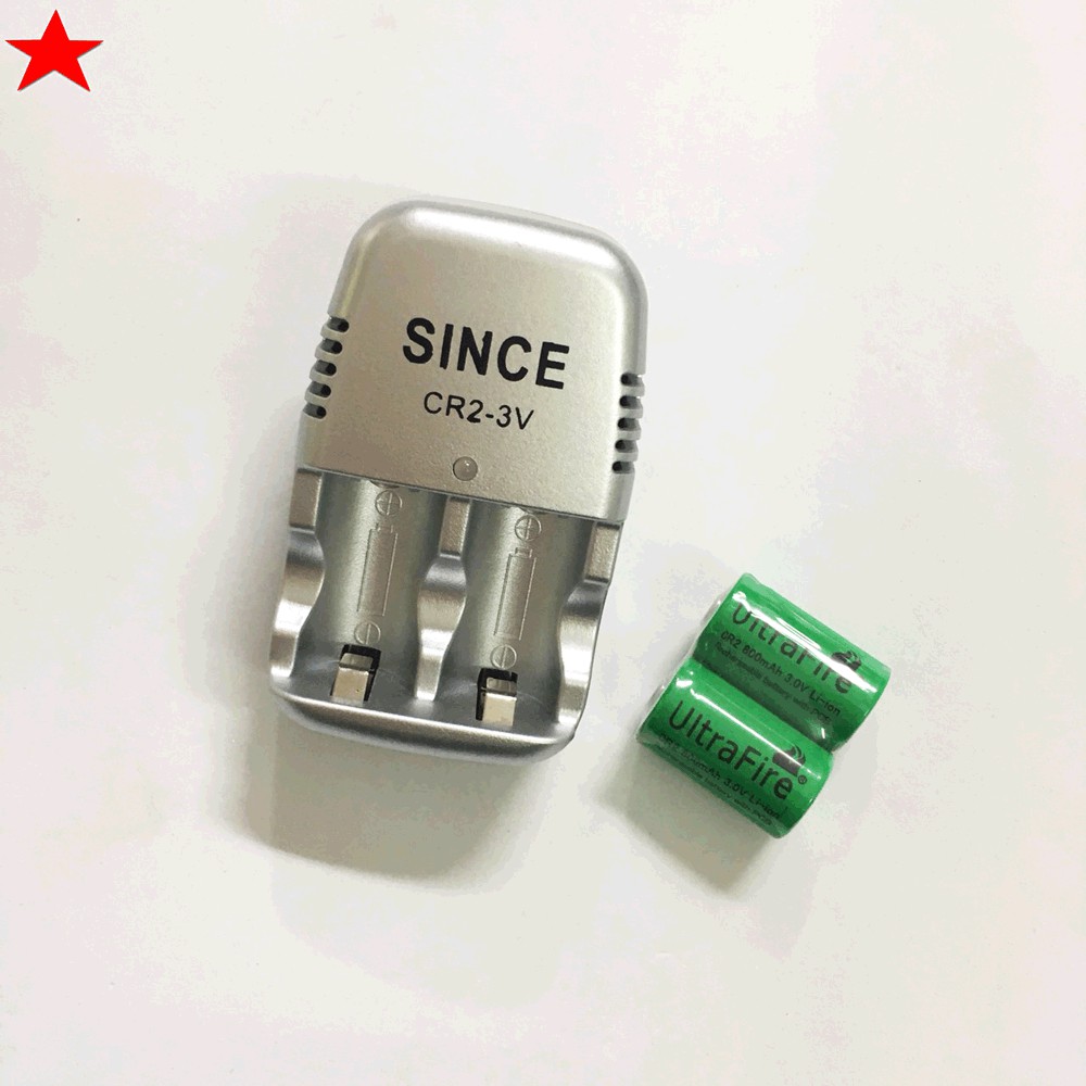 Bộ Máy Sạc Kèm 2 Pin CR2 Chính Hãng