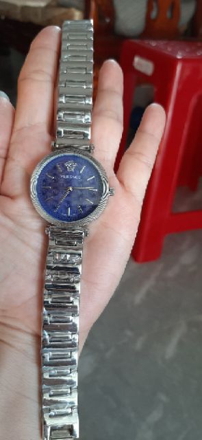 Đồng hồ nữ hiệu versace hàng si nhật | BigBuy360 - bigbuy360.vn