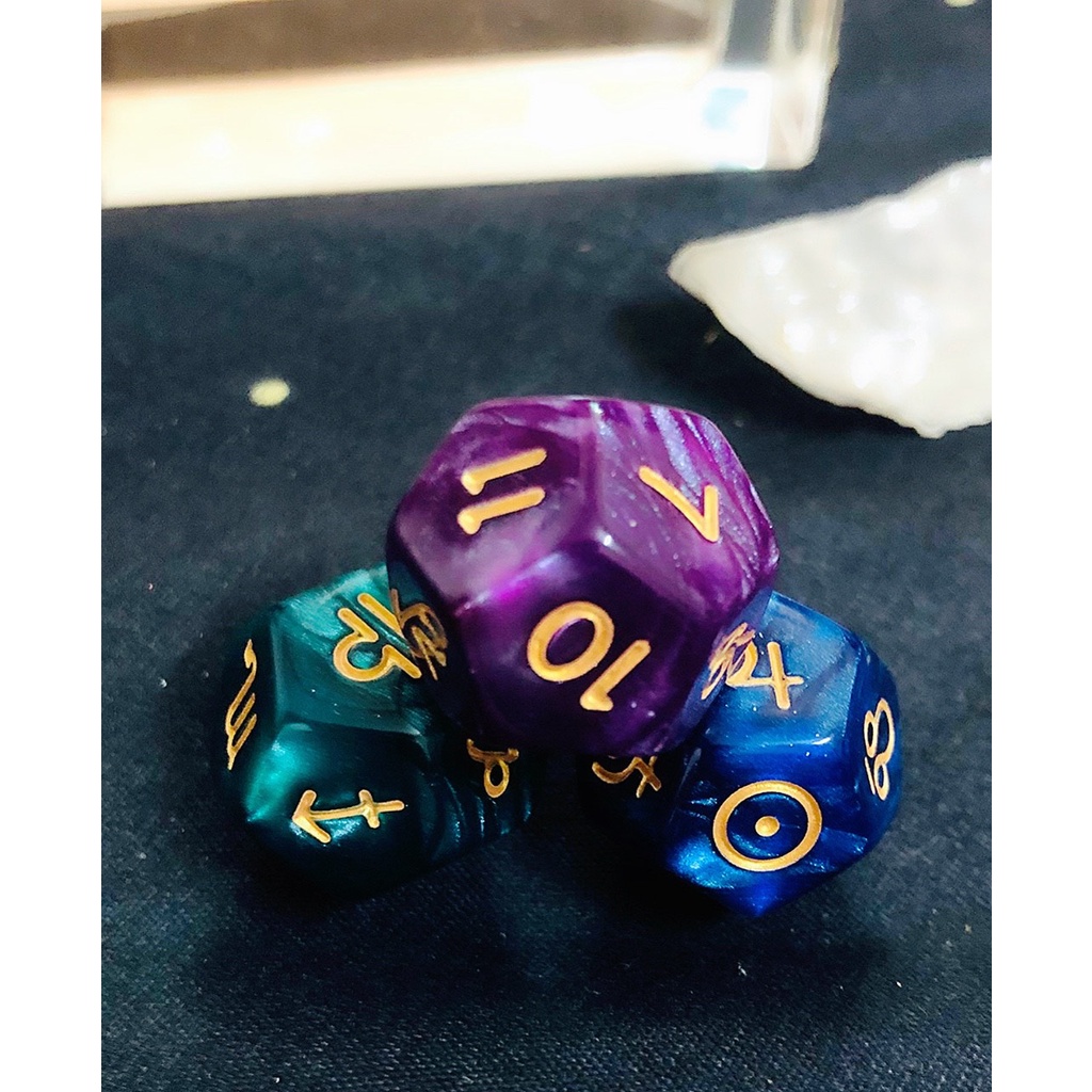 Set 3 viên xúc xắc nhựa tarot và chiêm tinh