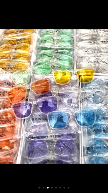 Kính trong màu chân mảnh | BigBuy360 - bigbuy360.vn