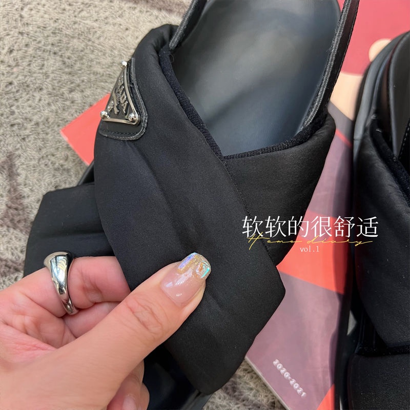 ◑Giày Sandal Đế Dày Quai Chéo Bằng Kim Loại Thời Trang Mùa Hè 2022 Mới Cho Nữ