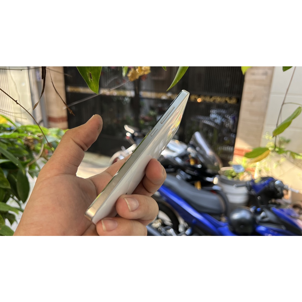Điện thoại Xiaomi Mi4 3/16 màn hình 5" fullHD