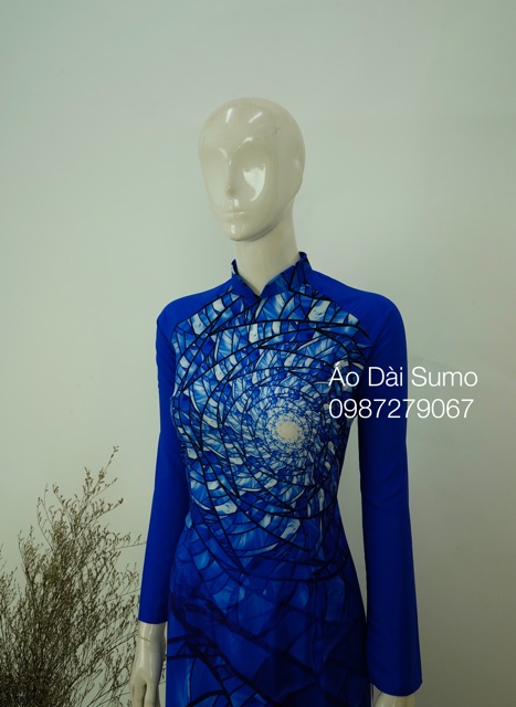 Áo dài truyền thống kèm quần