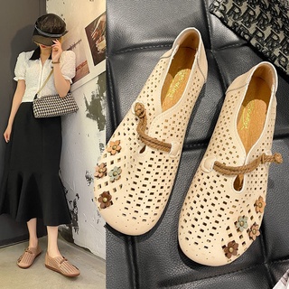 Sandal mũi tròn đính hoa xinh xắn dành cho nữ