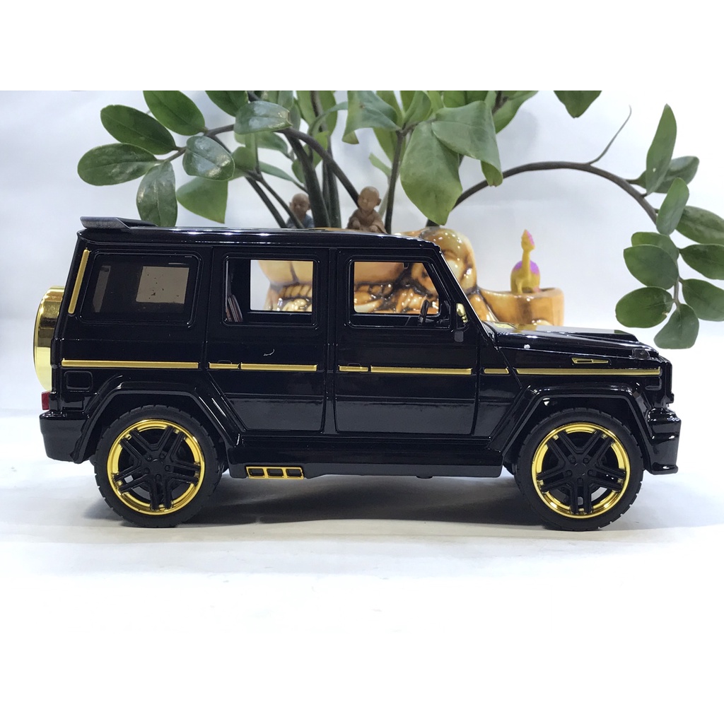 Mô hình xe ô tô Mercedes AMG G65 Brabus tỷ lệ 1:24 bằng kim loại