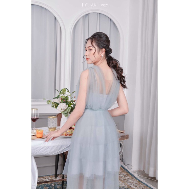 đầm xoè đính hoa 3D