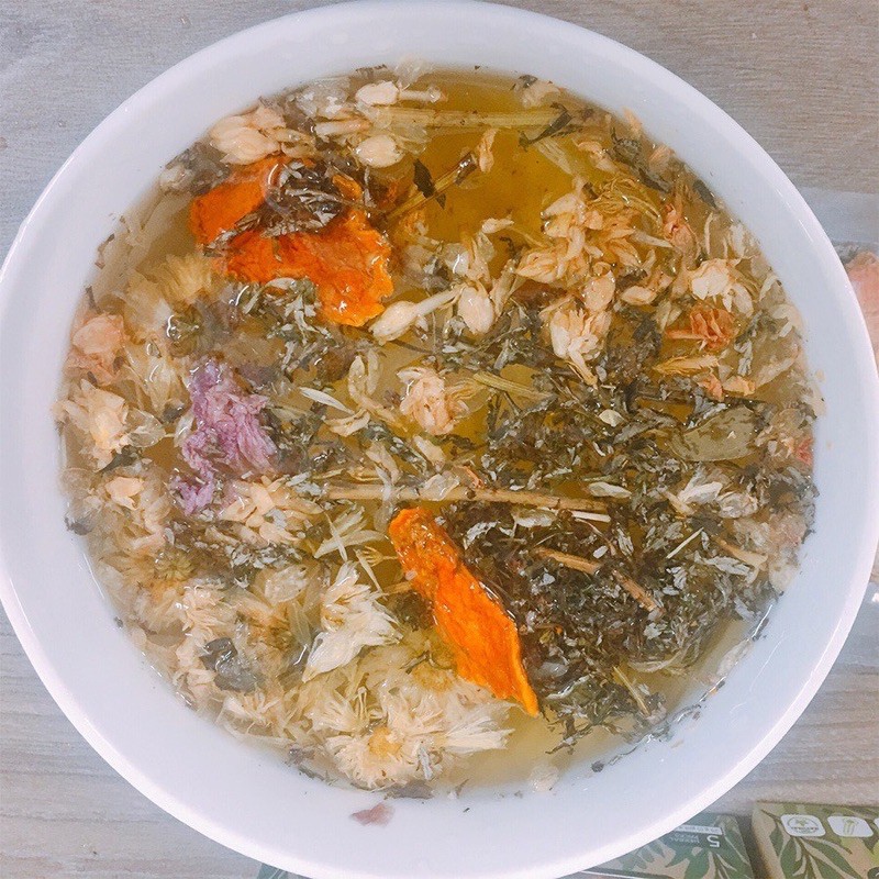 LÁ XÔNG MẶT BẢO NHIÊN