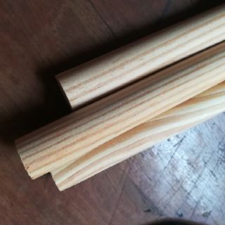 Bó 50cây gỗ thông tròn phi20, dài 50cm