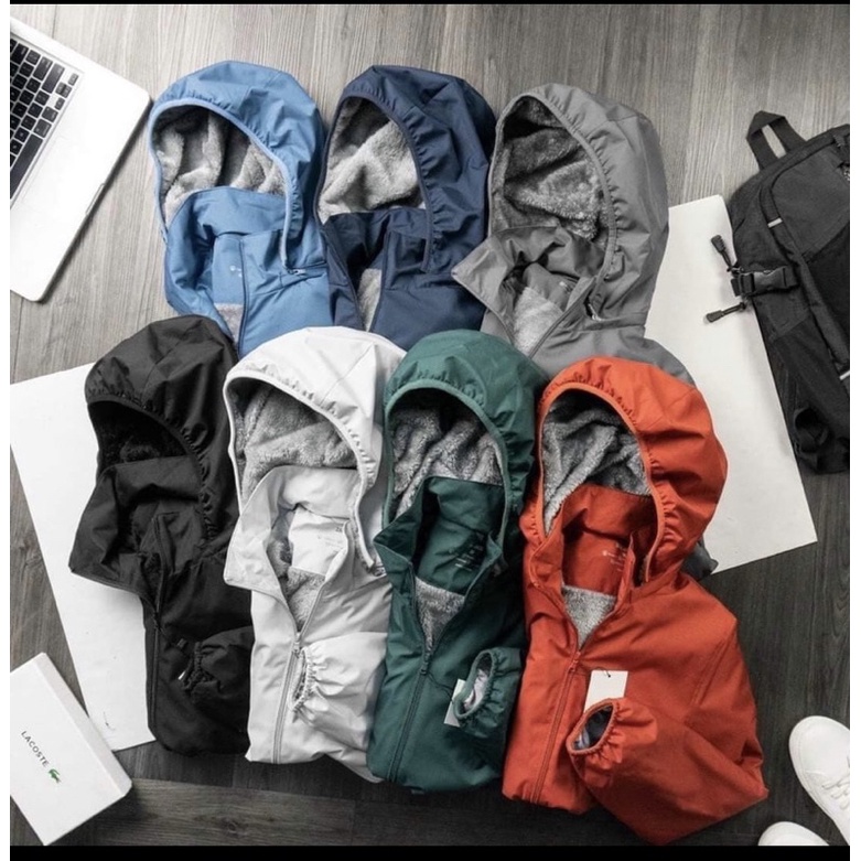 Áo khoác gió lót lông cừu giảm giá 50%