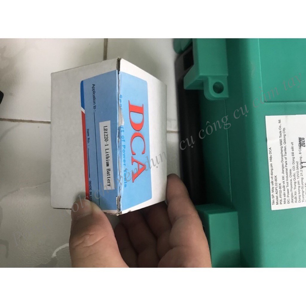 Pin sạc Lithium tròn 12V/2.0Ah LB1220-1  dùng được cho tất cả dòng máy pin tròn 12V DCA hàng chính hãng